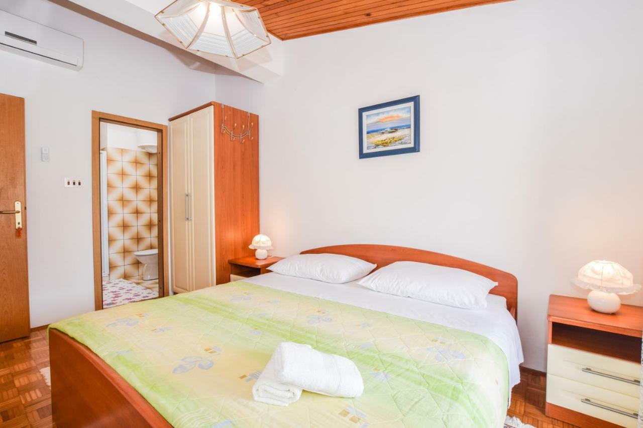 Apartment Darinka Pula Exteriér fotografie