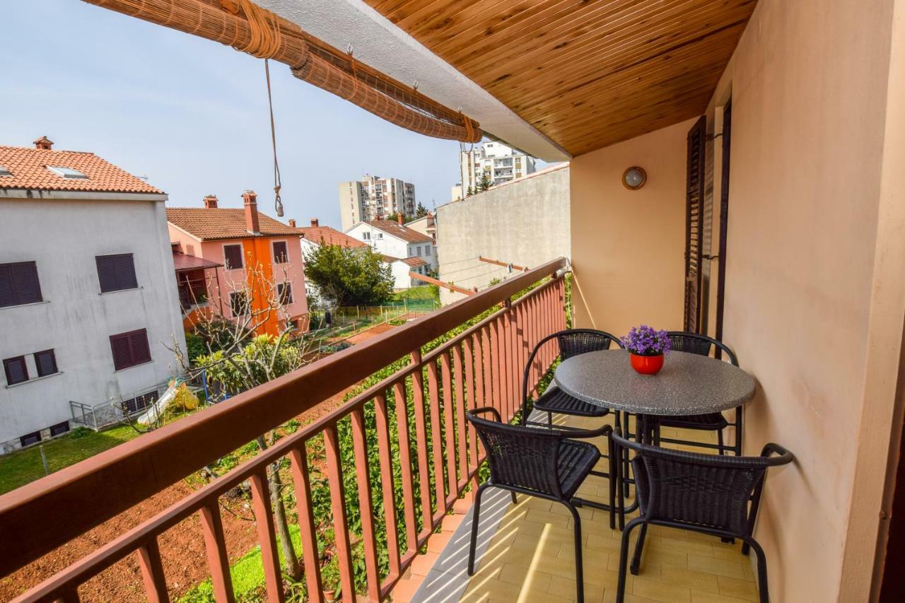Apartment Darinka Pula Exteriér fotografie