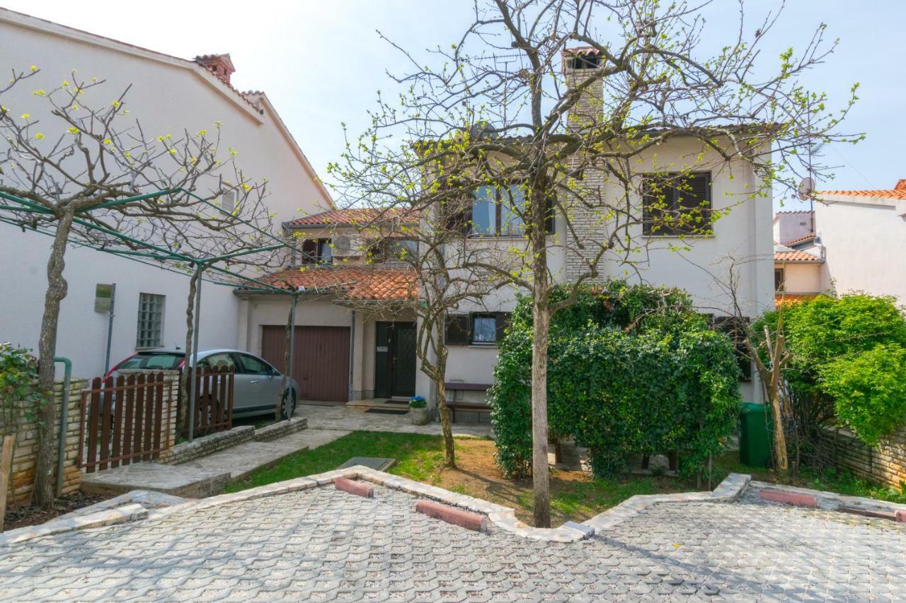 Apartment Darinka Pula Exteriér fotografie